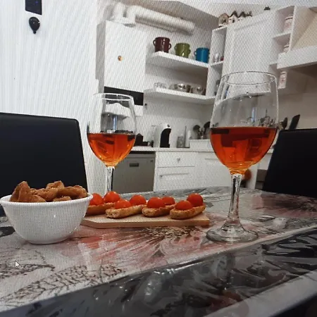 Дом отдыха Eusebio's House *
